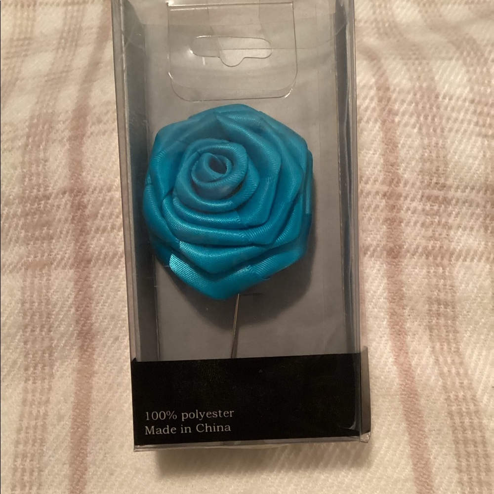 Lapel Rose